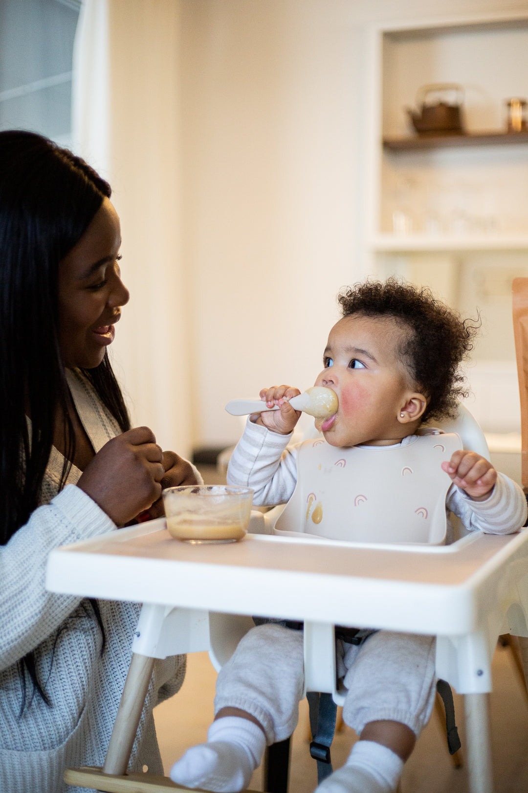 When Baby Spoon-Feeds Herself – 5 Developmental Growth Benefits